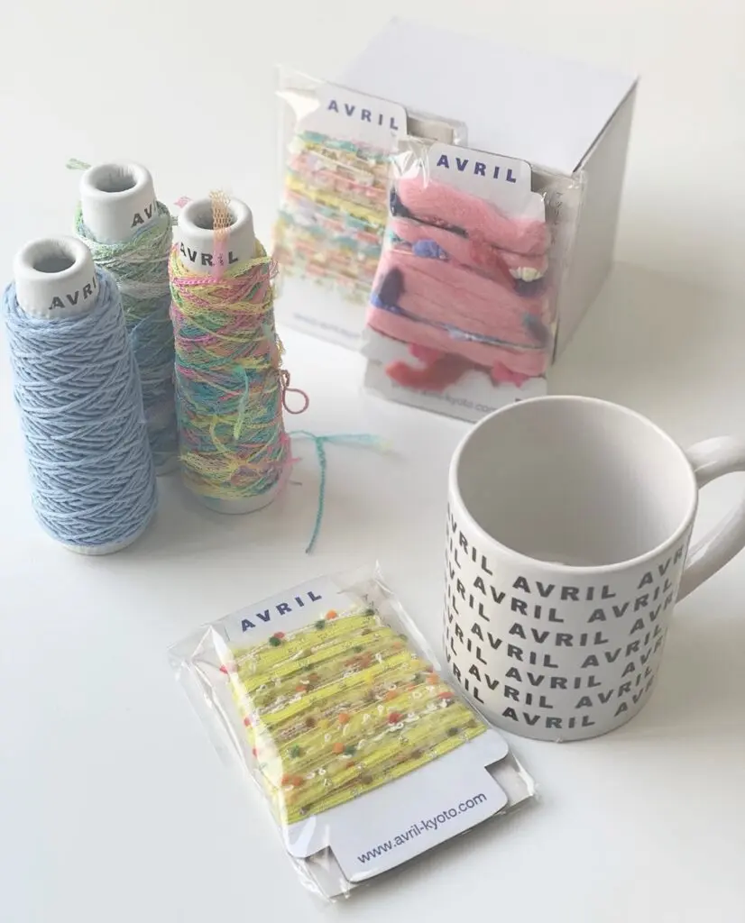 アヴリル×ノムラテーラーコラボ企画　アヴリルの糸でつながる縁結び