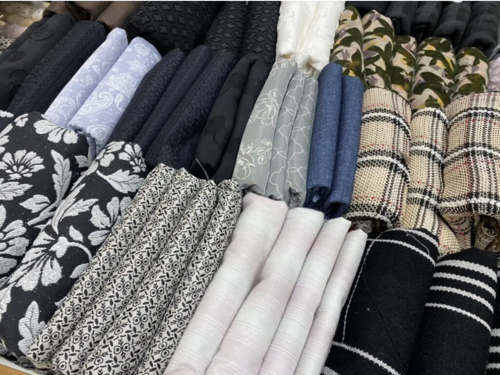 明日はハギレの日♪