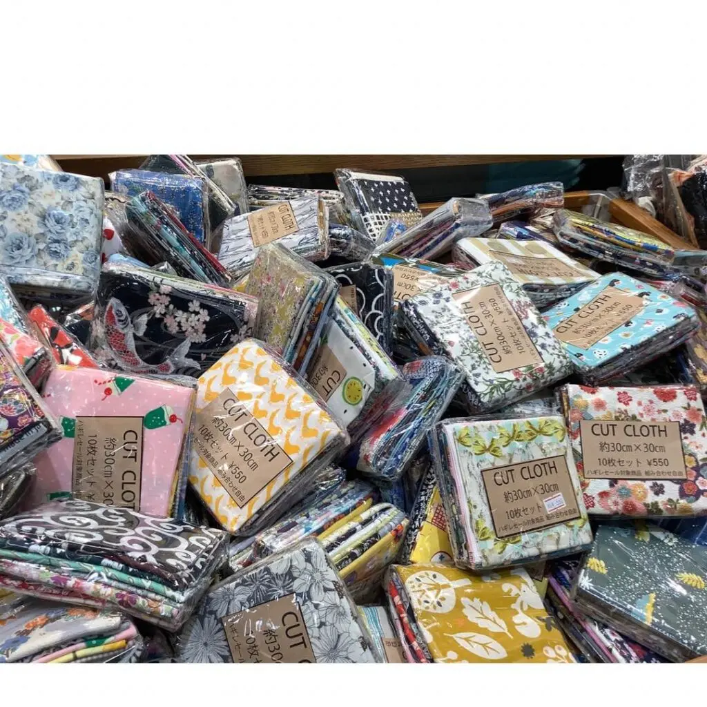 明日はハギレセール！！