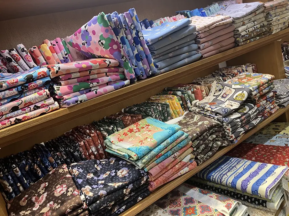 明日はハギレセール！