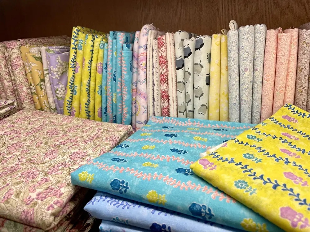 明日はハギレセール！