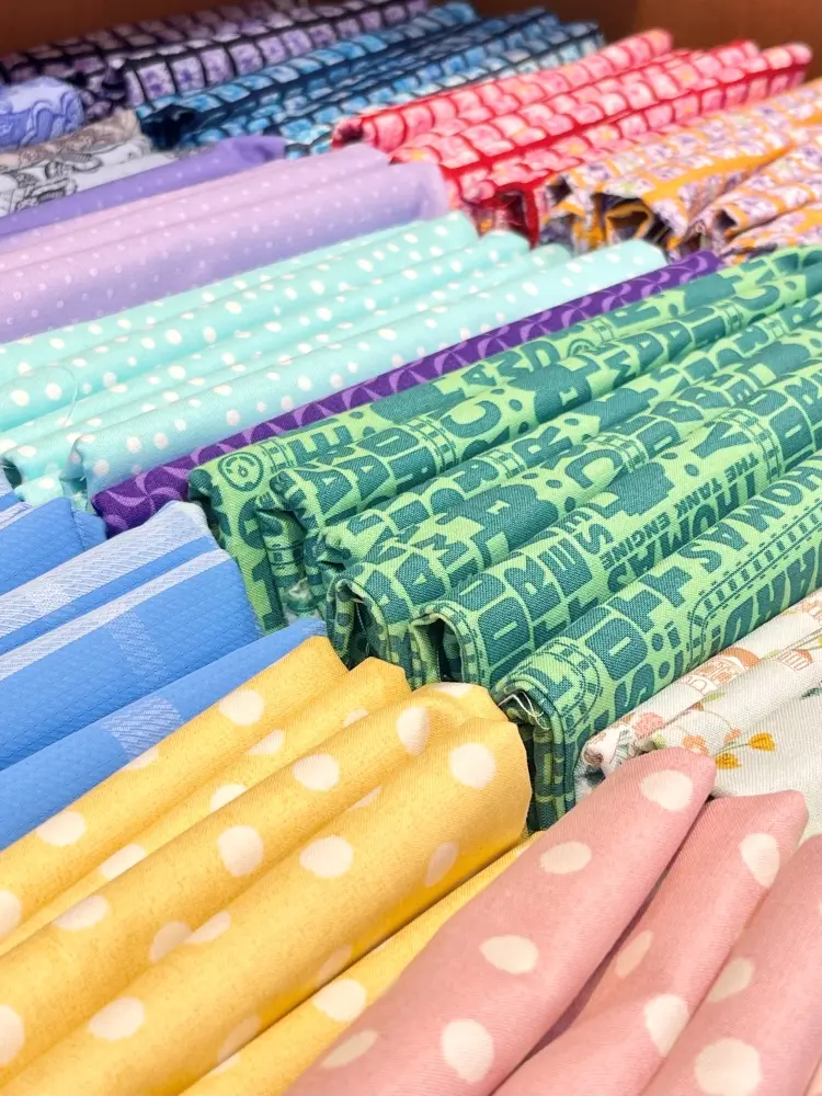 明日はハギレセール！