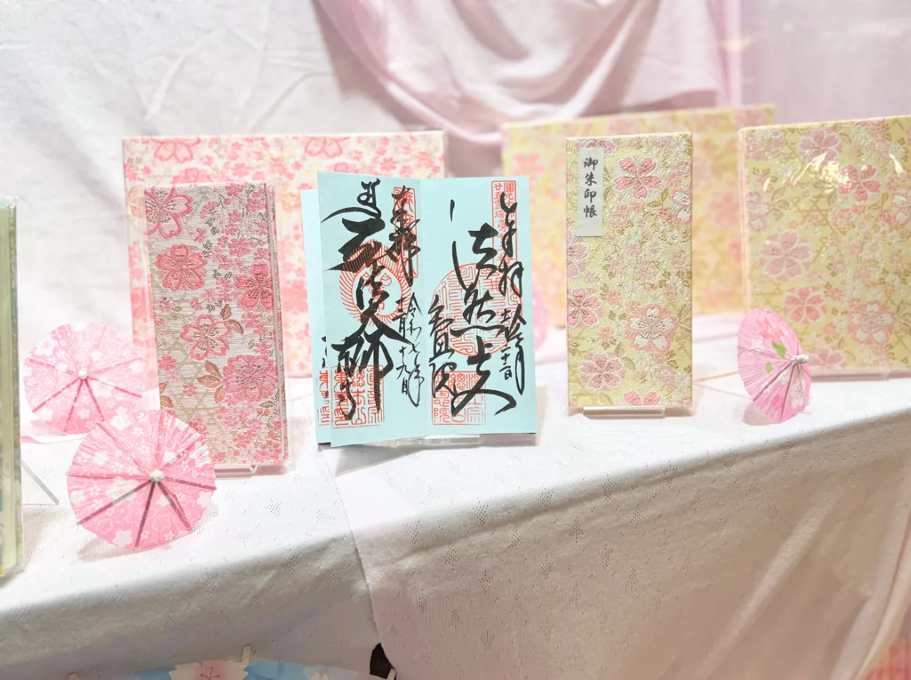 《4月》金襴ディスプレイが新しくなりました！