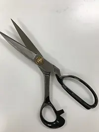 生地カットの速さは職人並み！！