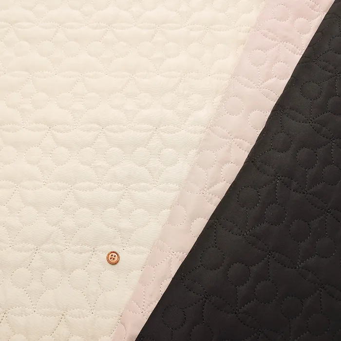 ポリエステルキルト生地　Nerori Rose　チェリー