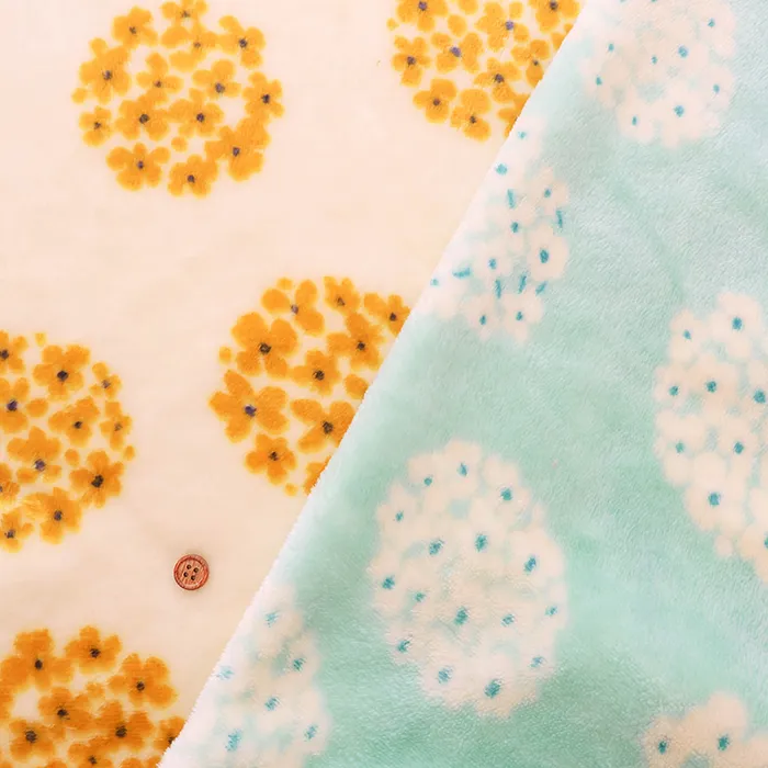 中国製　ポリエステルフランネルファープリント生地　Flammin　小花