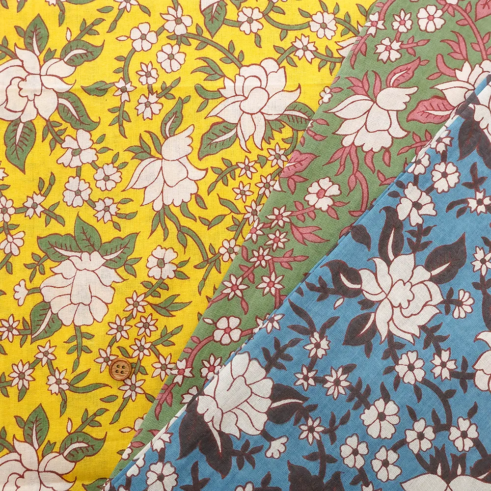 インド製　コットンシーチングプリント生地　エスニックフラワー