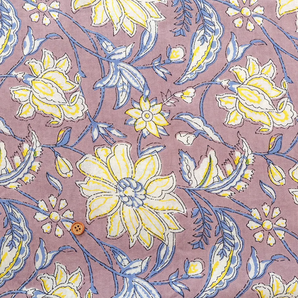 インド製　コットンシーチングプリント生地　エスニックフラワー　リーフ