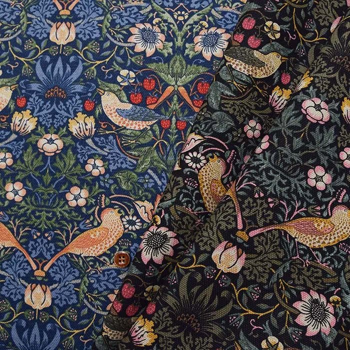 USAコットン　オックスプリント生地　moda willam Morris　いちご泥棒