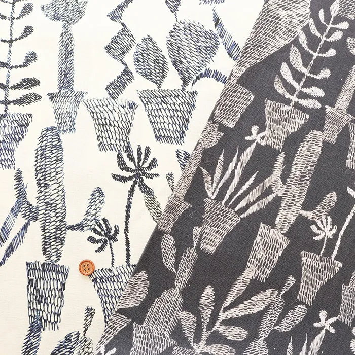 コットンプリント生地　uwaru Strange Succulent