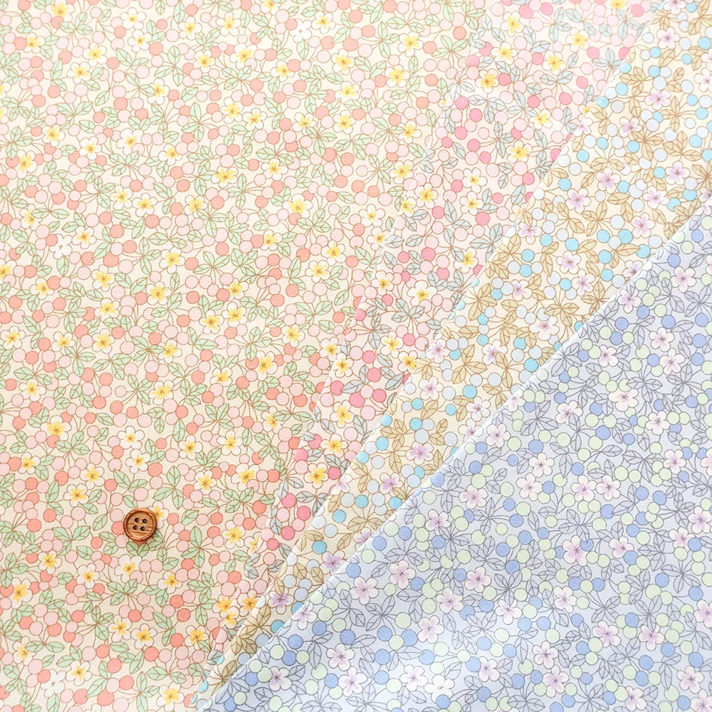 コットンブロードプリント生地　ドットフラワー