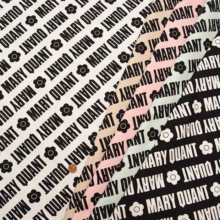 コットンオックスプリント　MARY QUANT　ロゴ