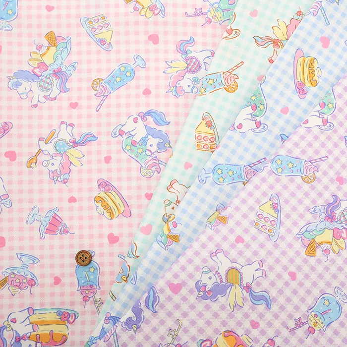 コットンオックスプリント生地　ユニコーンスイーツ