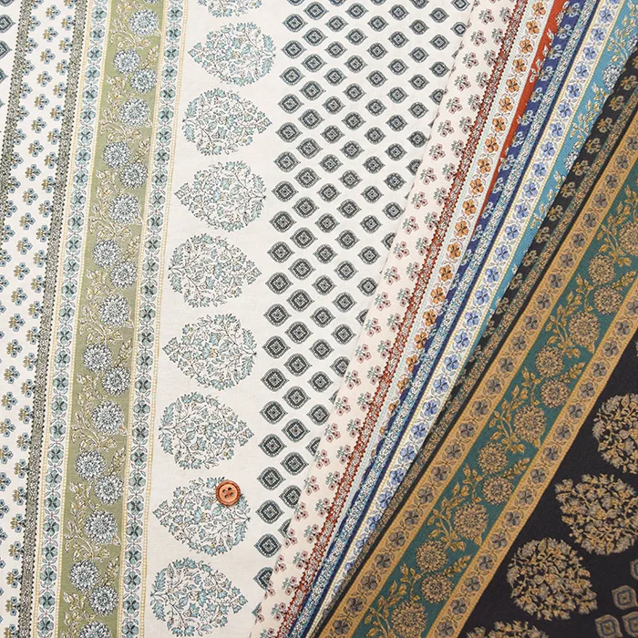 コットンシーチングプリント生地　Asian dye　サイドボーダーフラワー