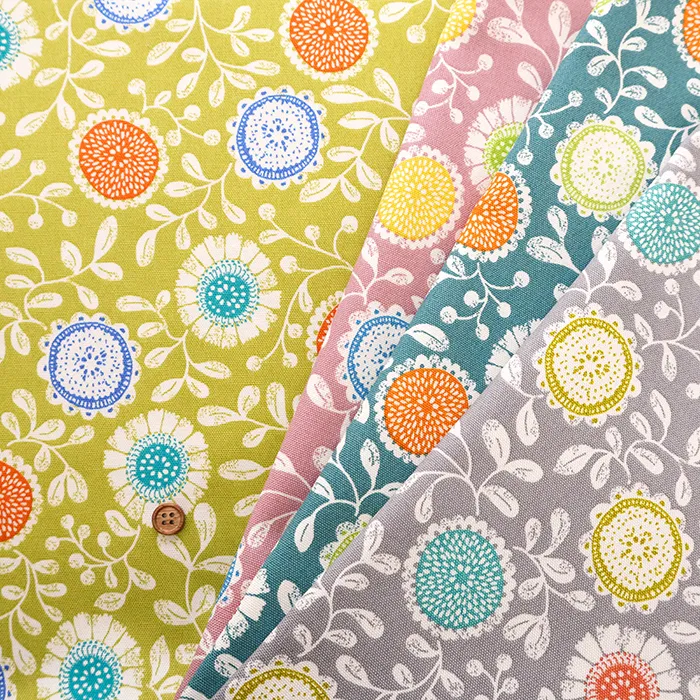 コットンオックスプリント生地　フラワー