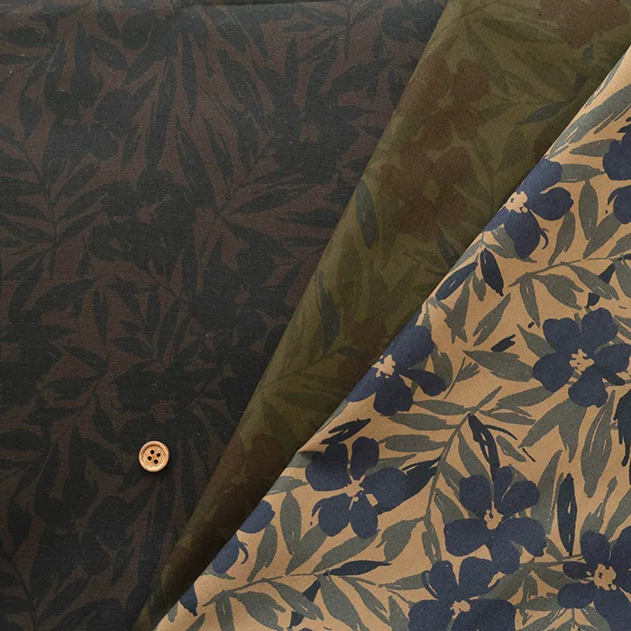 コットンブロードオーバーダイプリント生地　フラワー