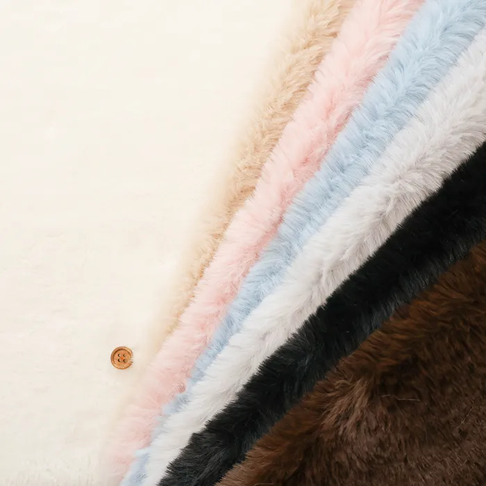 中国製　ポリエステルスーパーラビットボア生地　無地