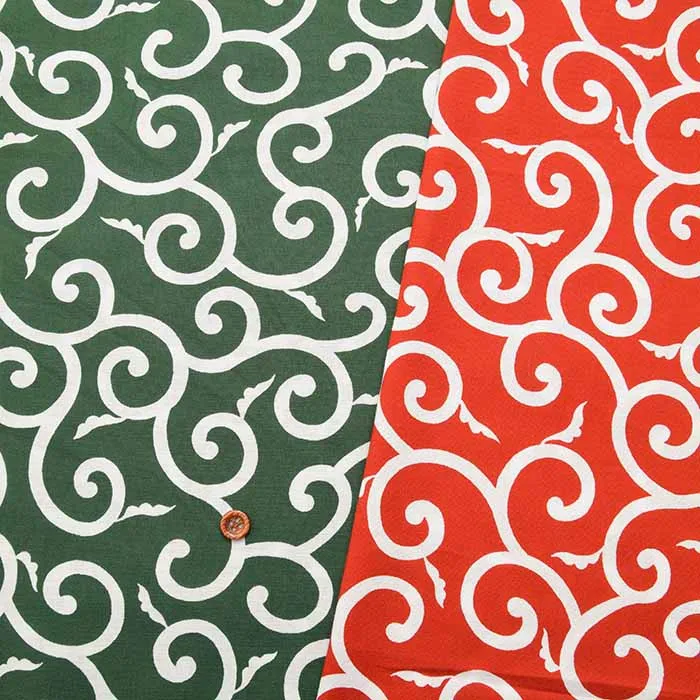 コットンシーチングプリント生地　唐草（中）