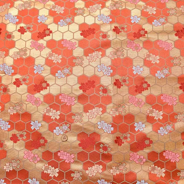 金襴　亀甲と桜