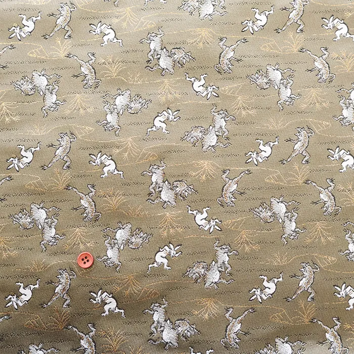 金襴　鳥獣戯画