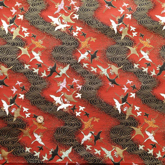 金襴　鳥と流線
