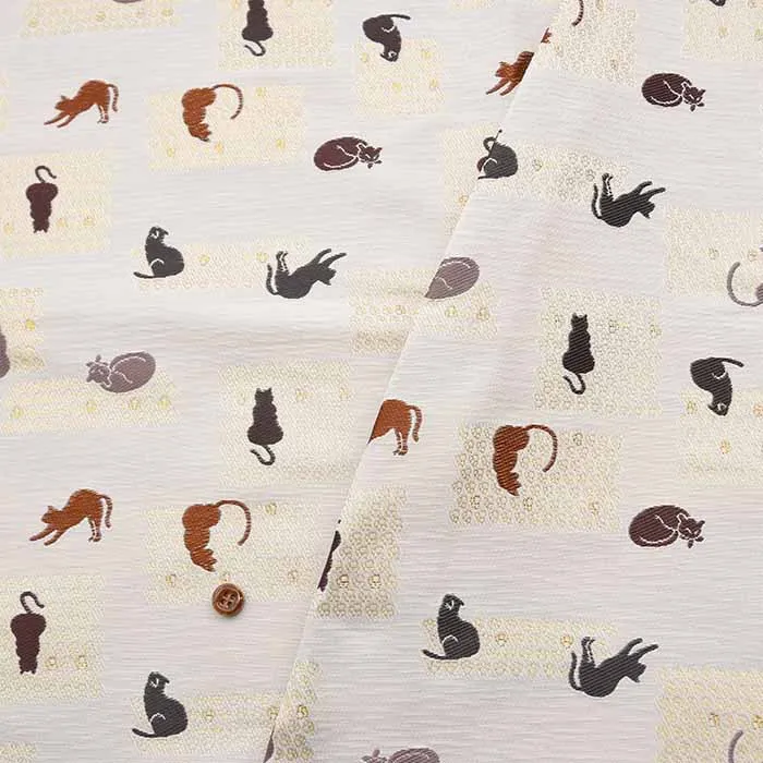 金襴　肉球ネコ