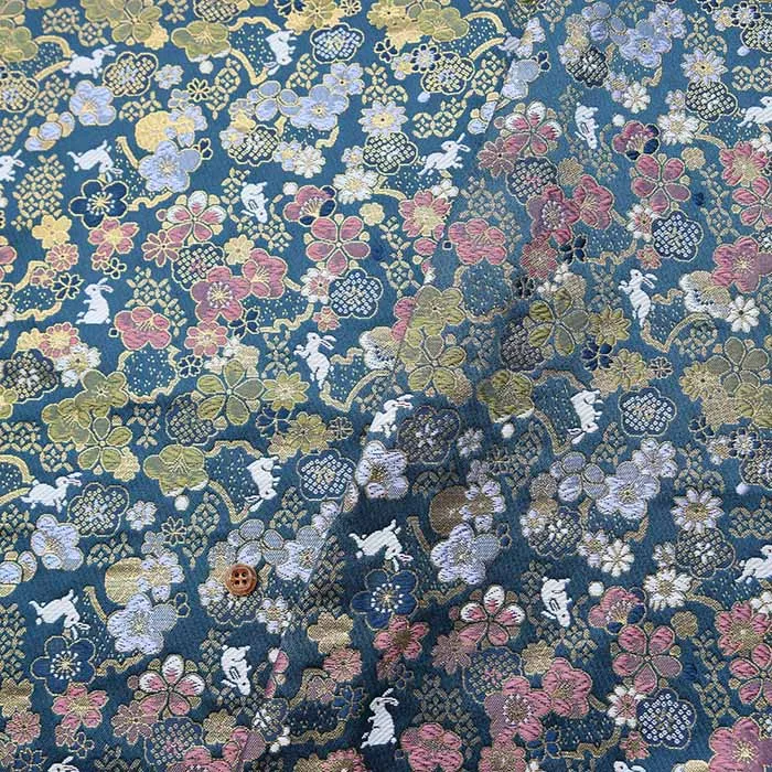 金襴　梅うさぎ