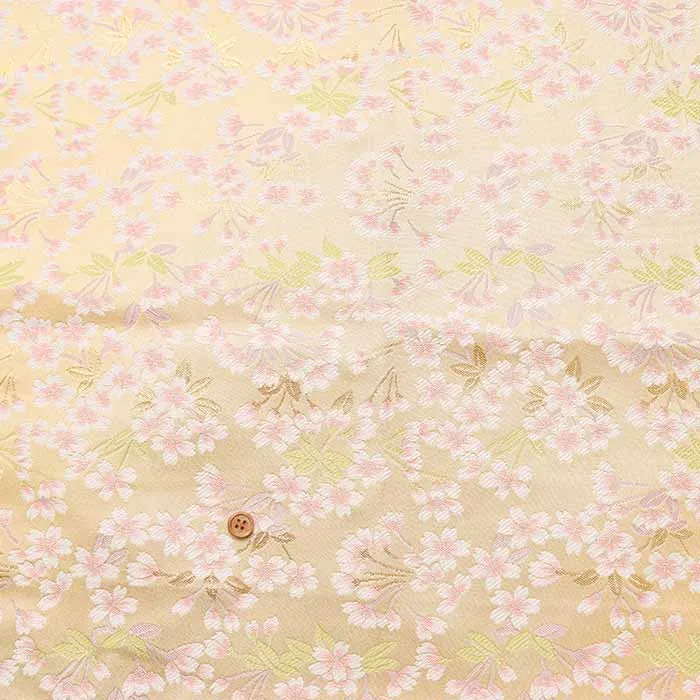 金襴　桜模様
