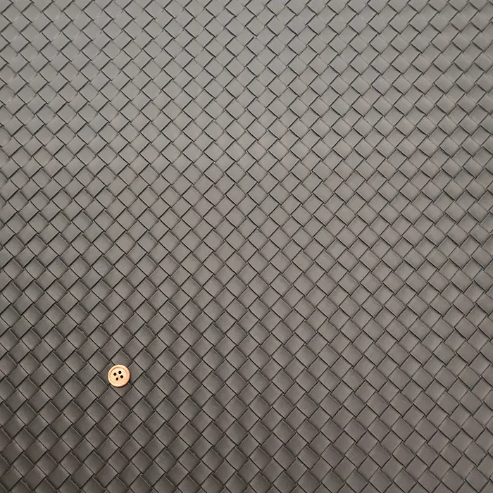 合皮型押し生地　バスケット柄