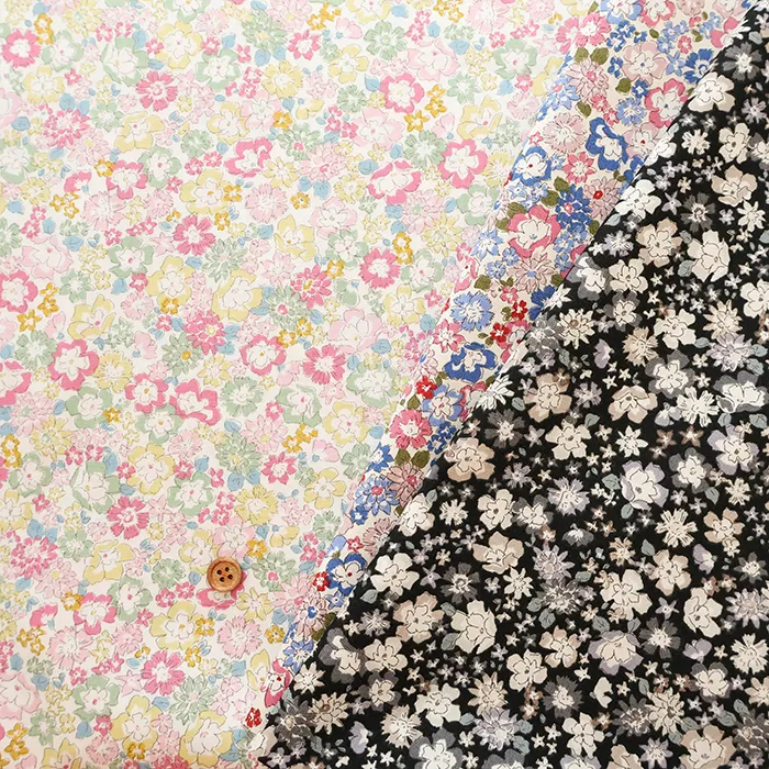 コットンブロードプリント生地　フラワー