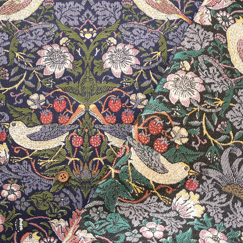 中国製　ポリエステルゴブラン生地　V&A William Morris　Strawberry Thief