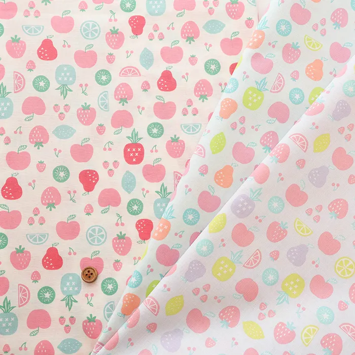 コットンスケアプリント生地　フルーツ