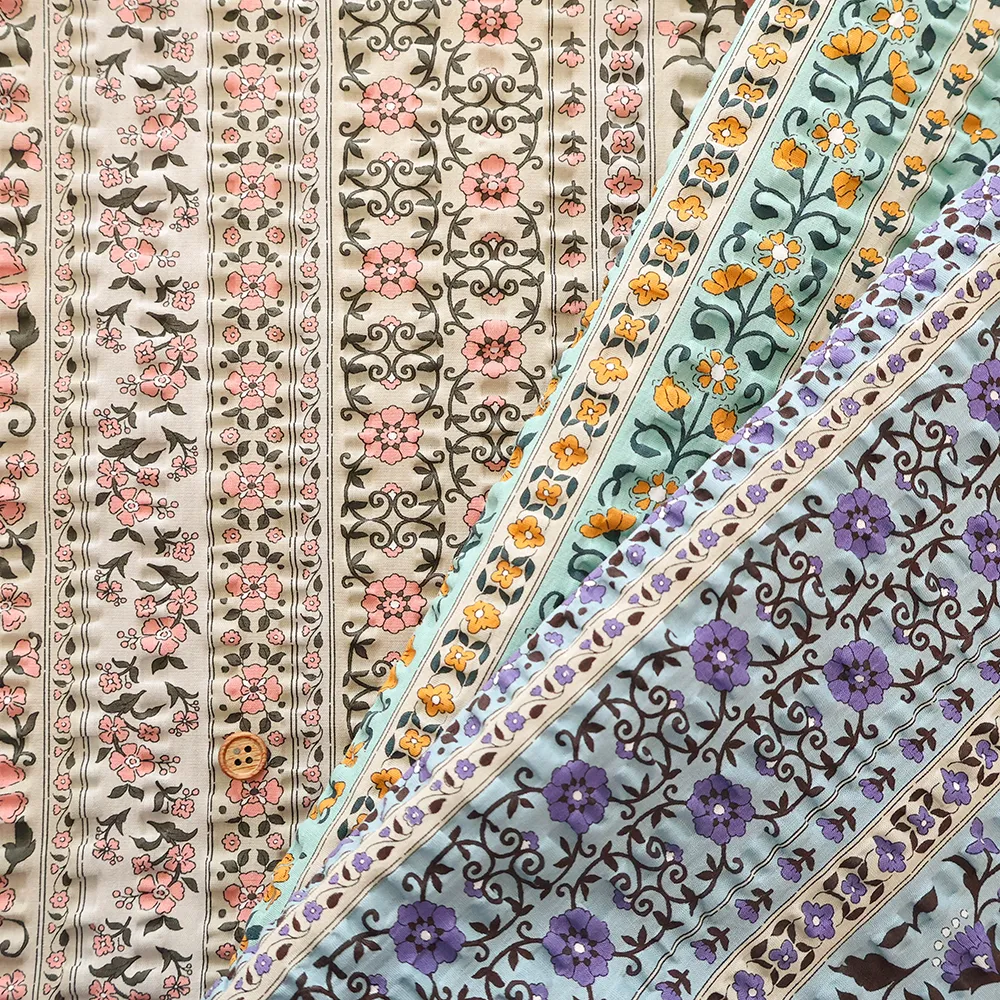 コットンリップルプリント生地　エスニックフラワー