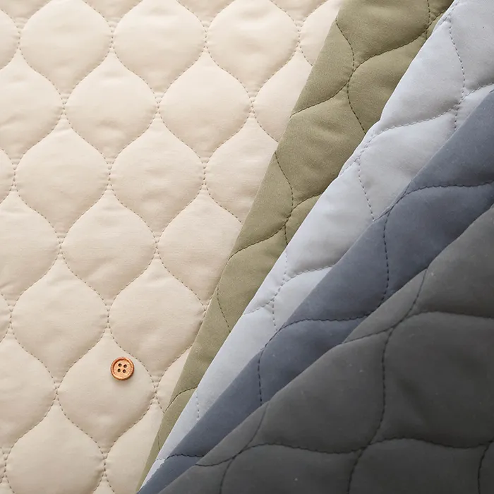 ピーチ加工　ナイロンキルト生地　無地