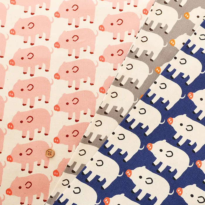 コットンオックスプリント生地　ブーブーピッグ