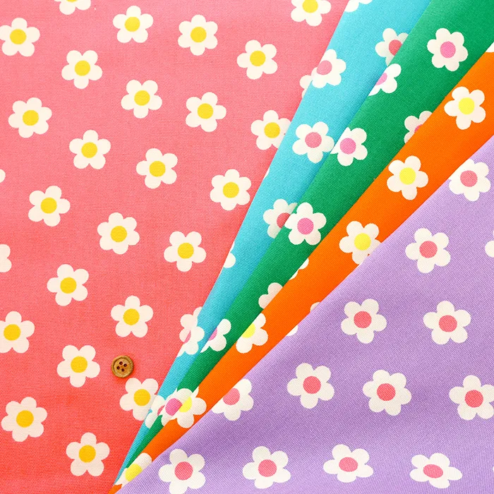 コットンオックスプリント生地　プチフラワー