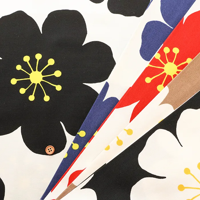 コットンオックスプリント生地　ビッグフラワー