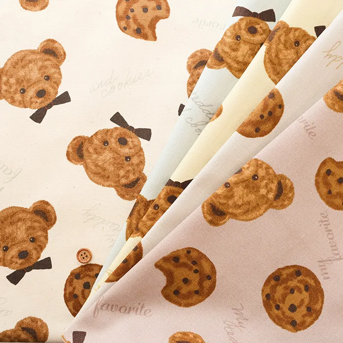 コットンオックスプリント生地　ベアクッキー