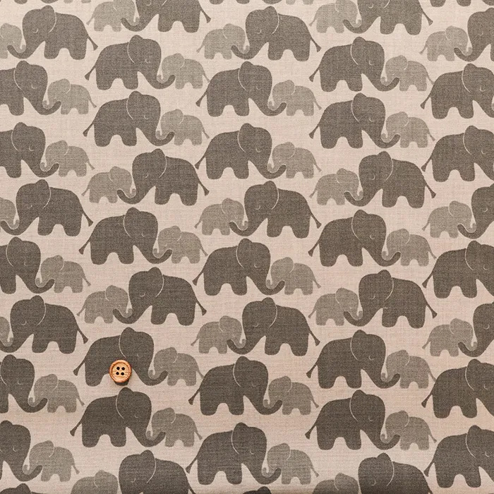 USAコットンシーチングプリント生地　ゾウ