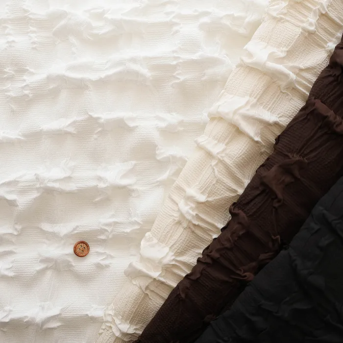 トレンドファブリック　ポリエステルエンボスチェック生地