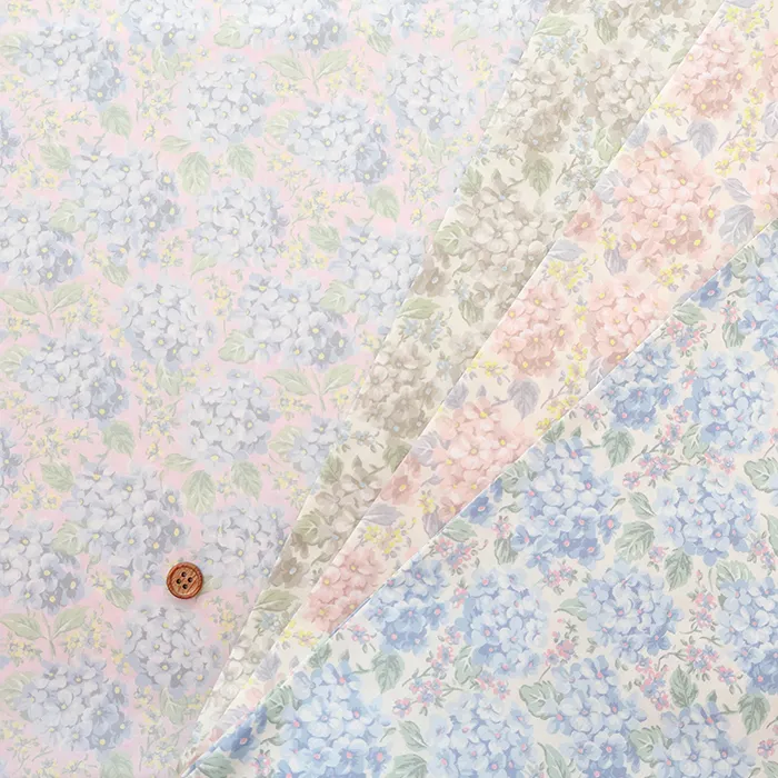 Liberty Fabrics 2026 S/S Organic Tana Vol.5　HAMPSHIRE HYDRANGEA　-：DU.クリーム×ブルー