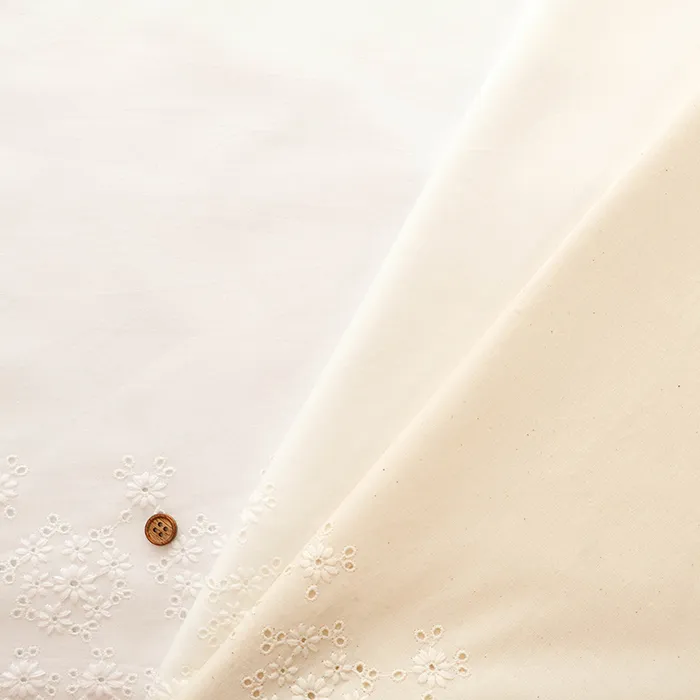 コットンキャンブリックボーダーレース生地