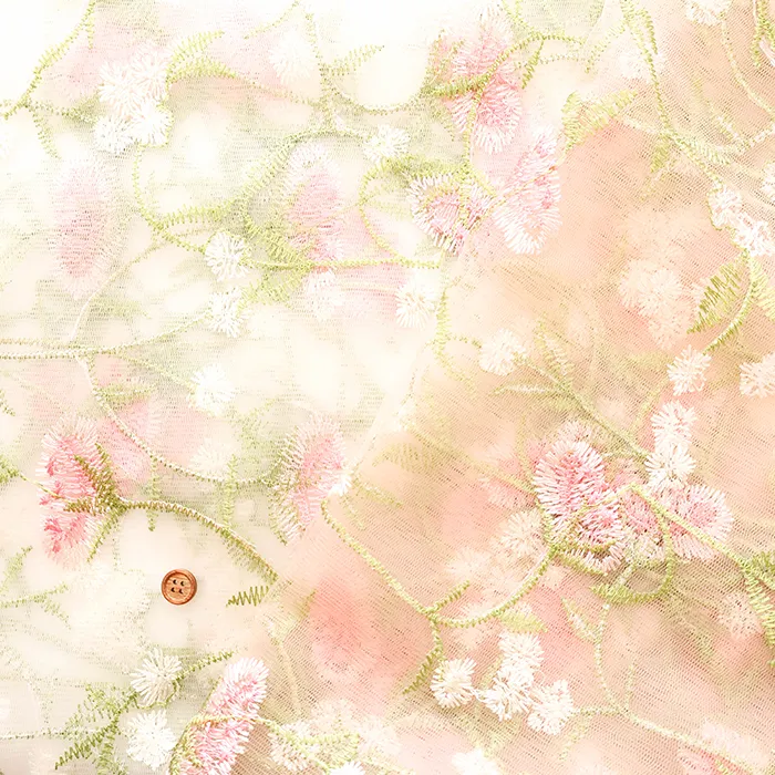 中国製　ナイロンチュール生地　フラワー