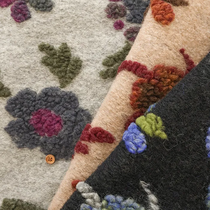 イタリア製　Evolution tex　スライバージャガード生地　フラワー