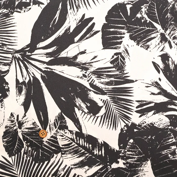 ポリエステルアンティークサテンプリント生地　ボタニカル