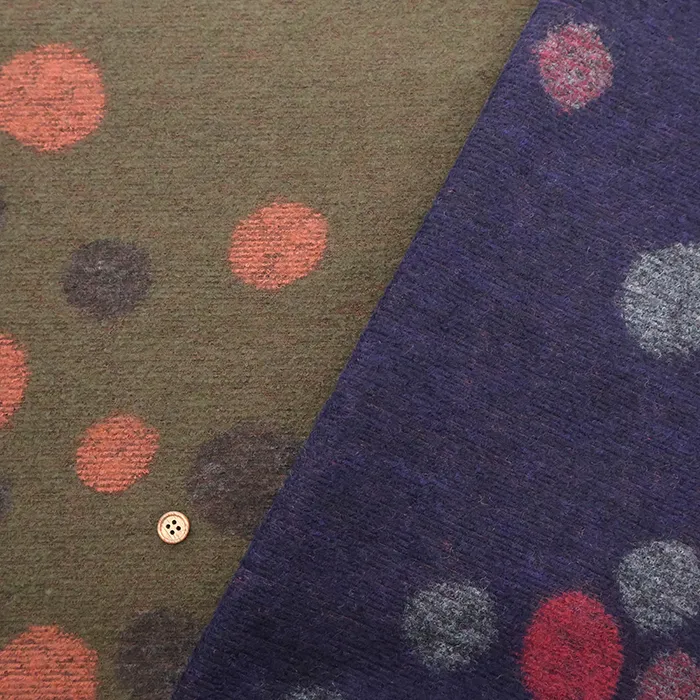 ウールジャガードニット生地　ドット