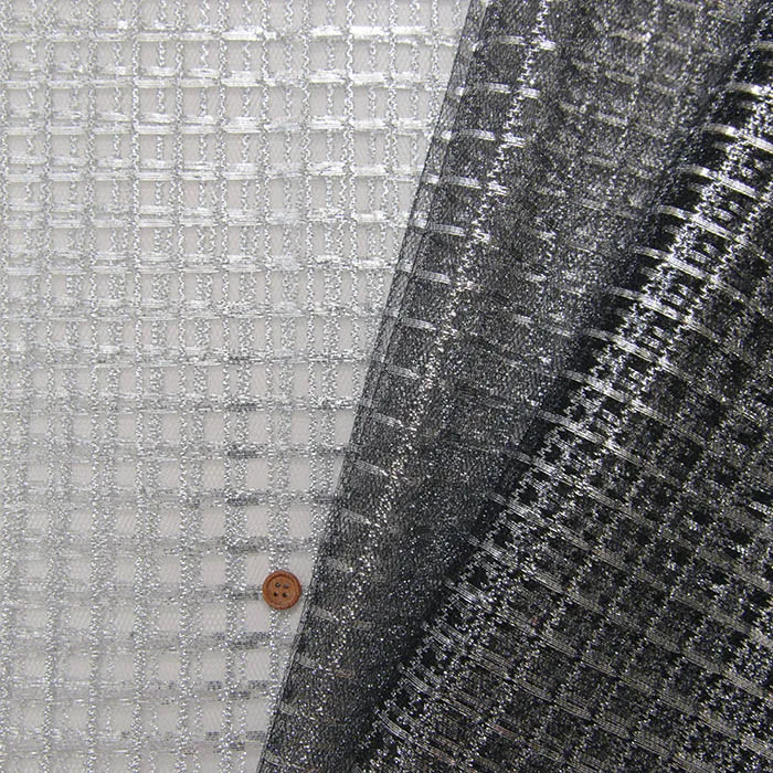 ラメチュール格子生地