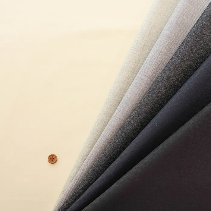 Dialuce Light Saxony生地　無地