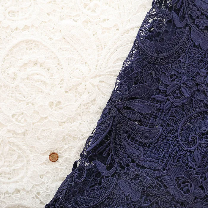 ポリエステルコードレース生地　フラワー