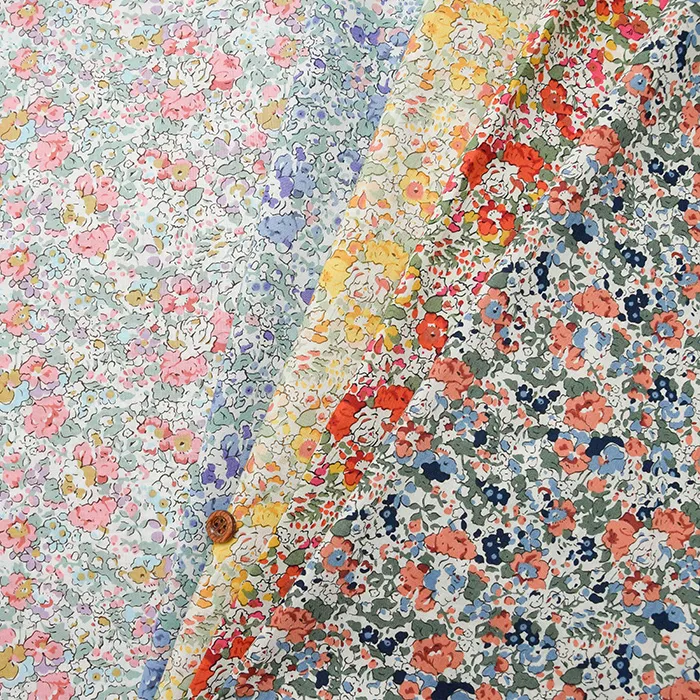 LIBERTY リバティ　コットンローンプリント　Claire -Aude